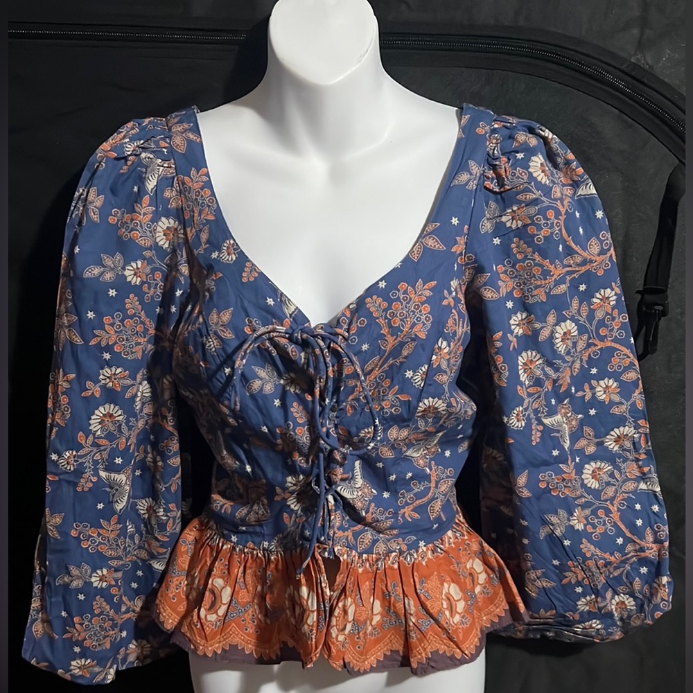 House of Harlow 1960 boho top blue size XS NWT floral top, paisley, long